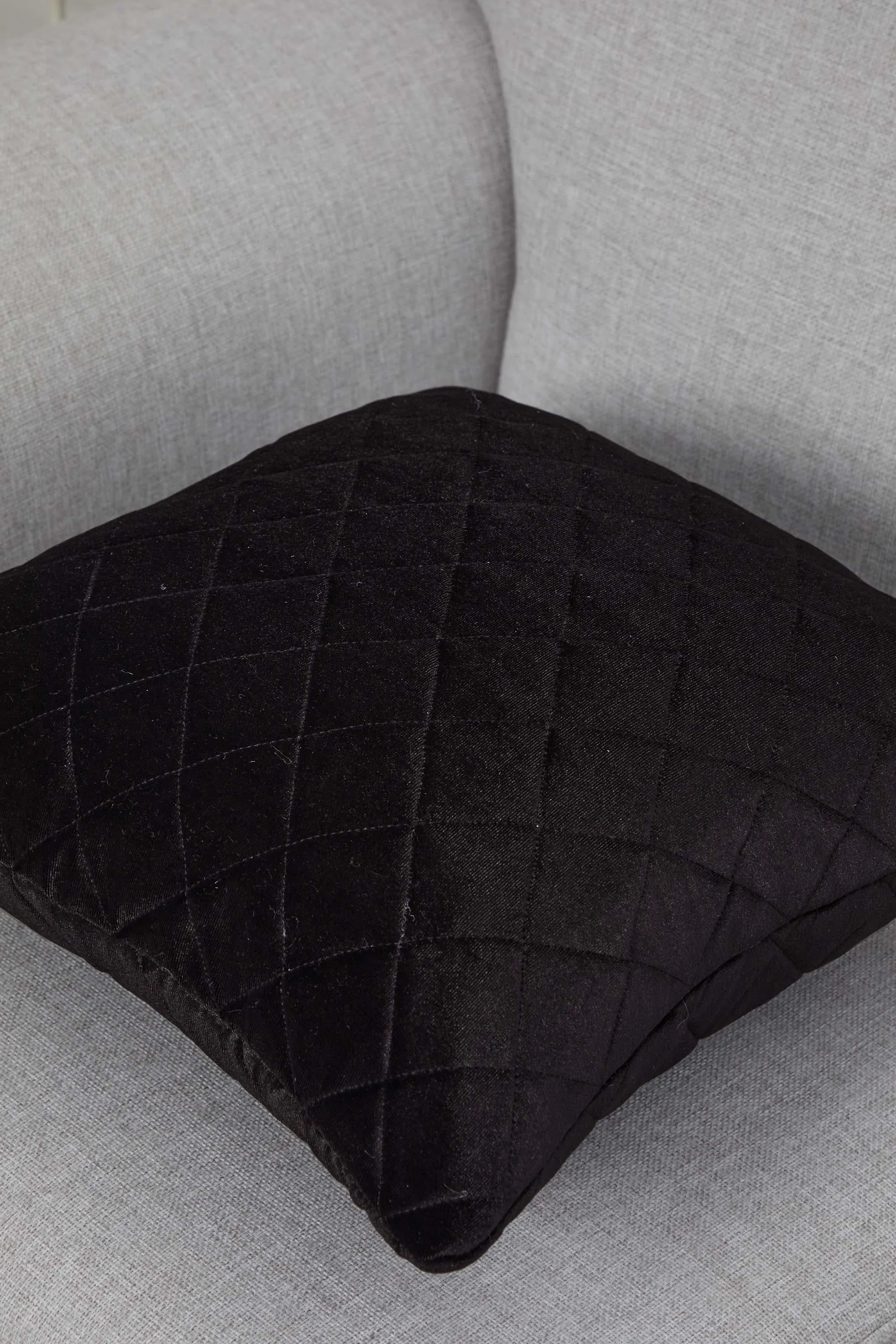 Boho Style Throw Pillow Cover made from Velvet, Decorative 18x18 Inches Quilted Handmade Pillow Cover for Modern Home Decoration,K-330
