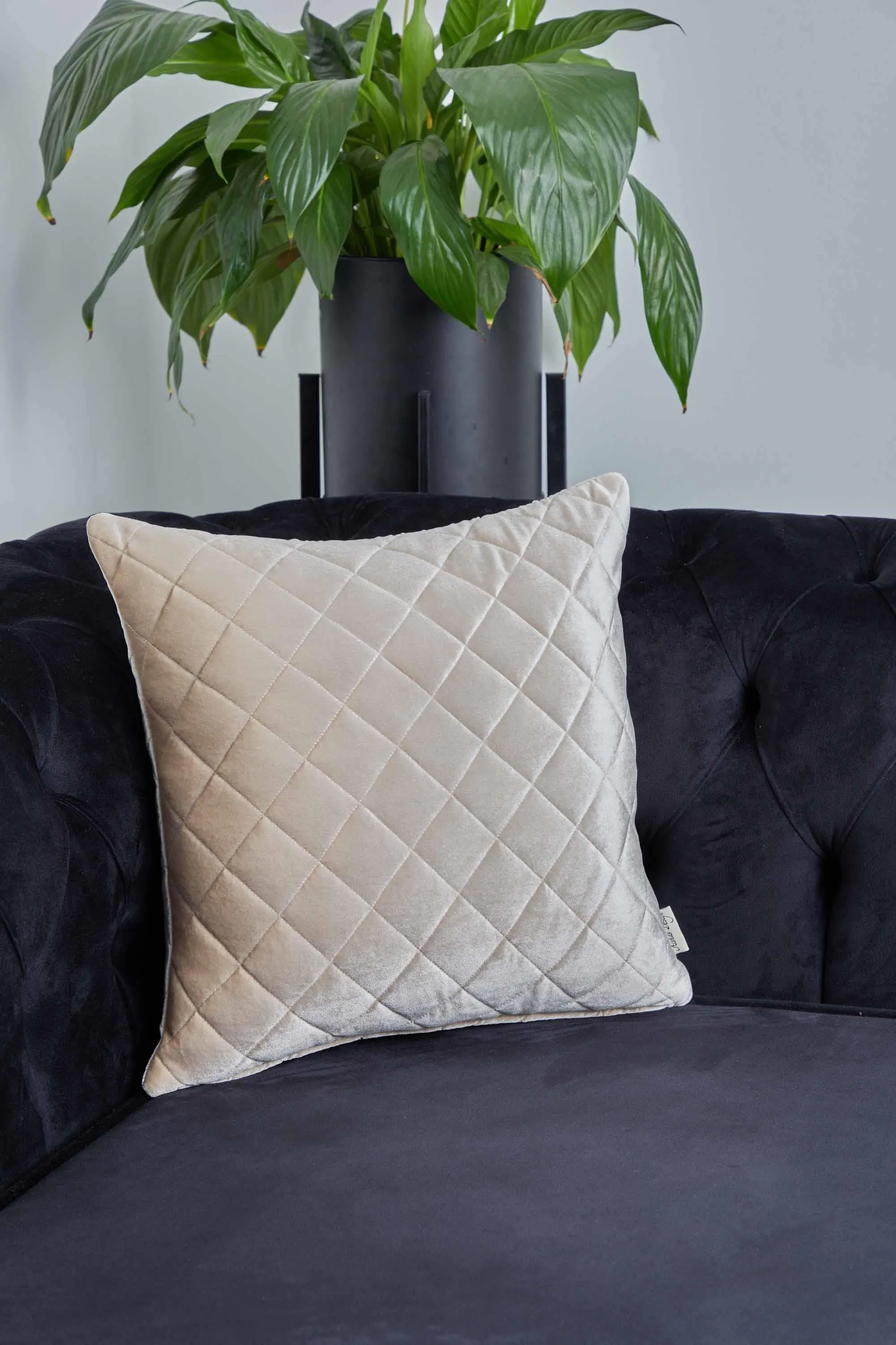 Boho Style Throw Pillow Cover made from Velvet, Decorative 18x18 Inches Quilted Handmade Pillow Cover for Modern Home Decoration,K-330