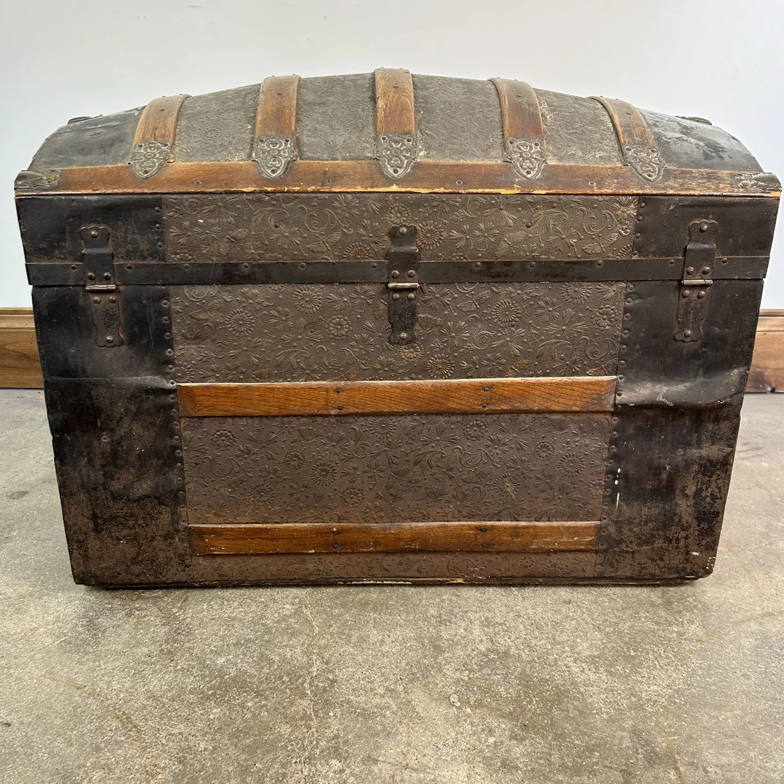 Vintage Trunk Chest, Wood, Metal, Arched Top with Carrier